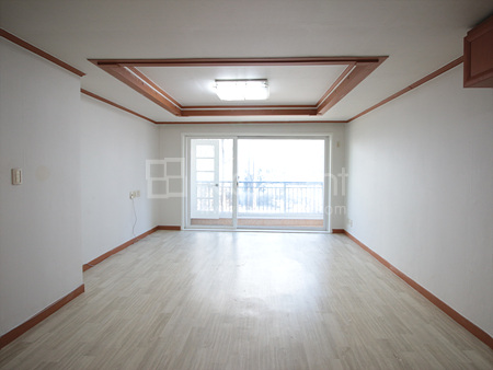 apartment photo