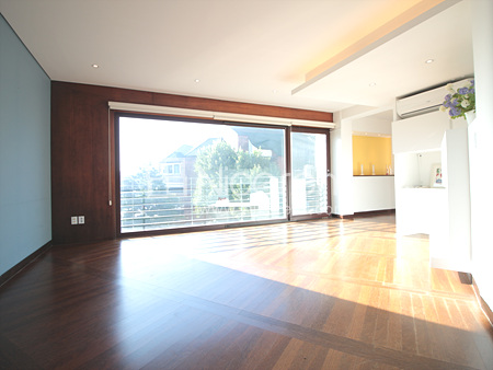 apartment photo