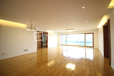 apartment photo