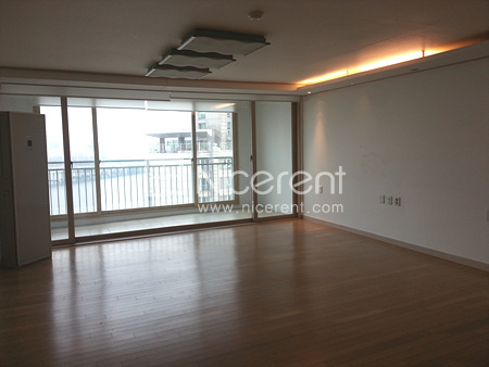 apartment photo