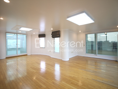 apartment photo