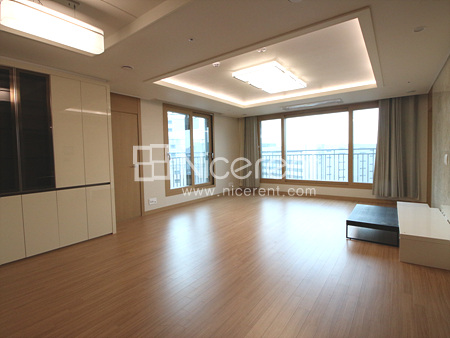 apartment photo