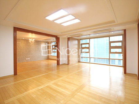apartment photo