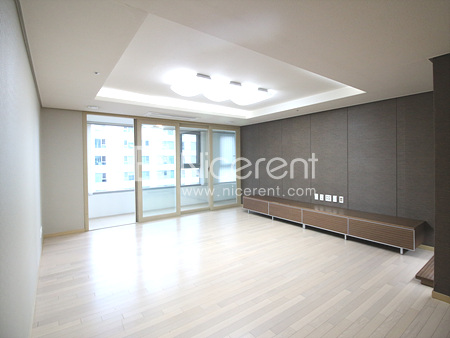 apartment photo