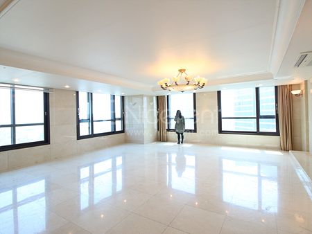 apartment photo