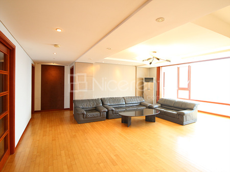 apartment photo