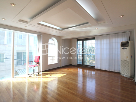 apartment photo