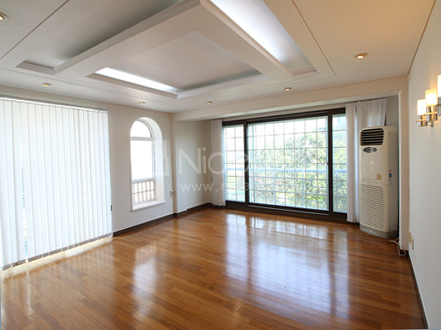 apartment photo