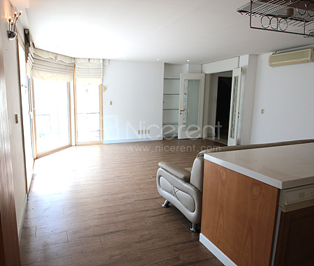 apartment photo
