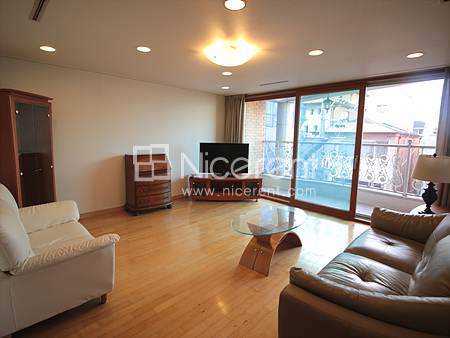 apartment photo