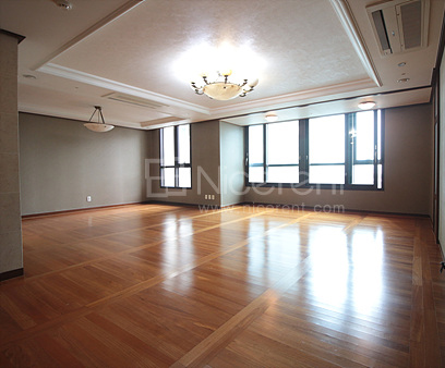 apartment photo