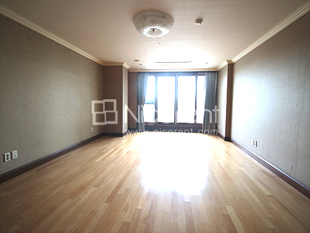 apartment photo