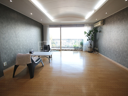 apartment photo