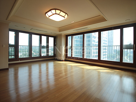 apartment photo