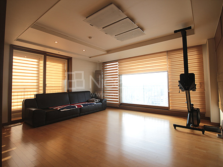 apartment photo