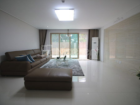 apartment photo