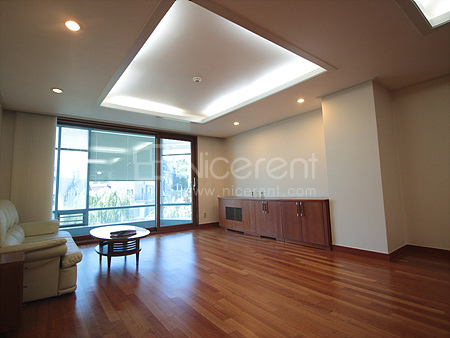 apartment photo