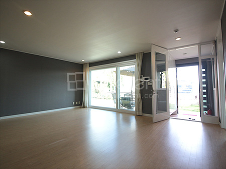 apartment photo
