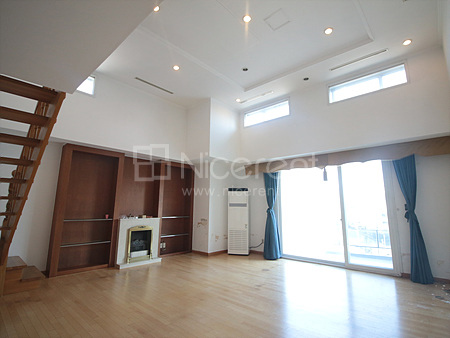 apartment photo