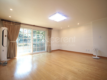 apartment photo