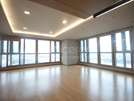 apartment photo