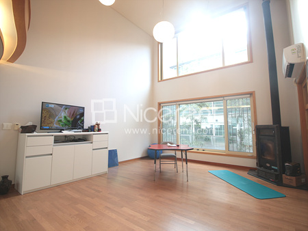 apartment photo