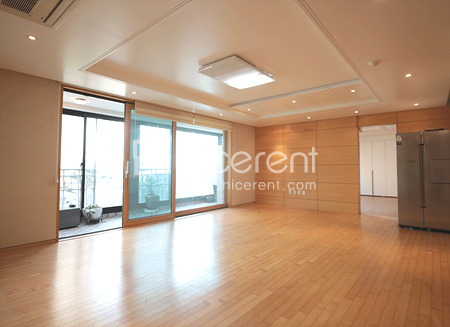 apartment photo