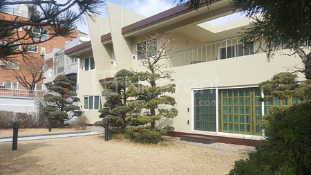 apartment photo