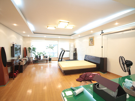 apartment photo