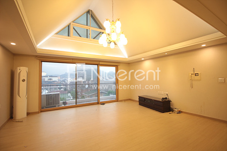 apartment photo