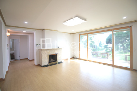 apartment photo