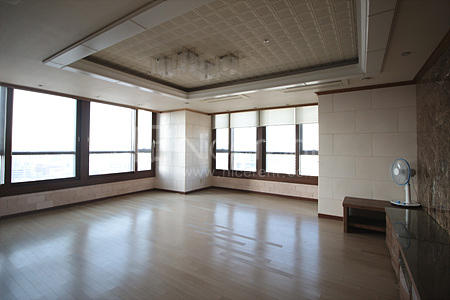 apartment photo