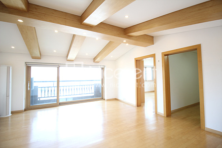apartment photo