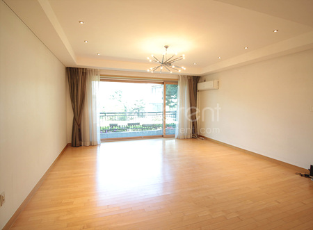 apartment photo
