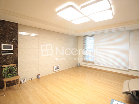 apartment photo