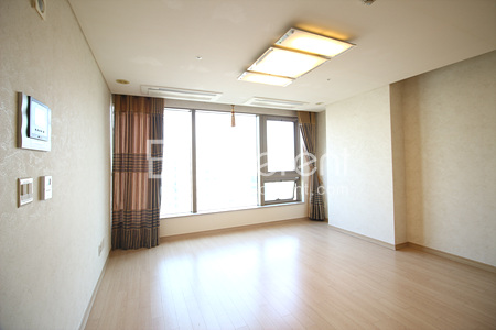 apartment photo