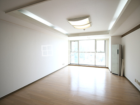 apartment photo