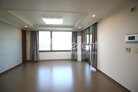 apartment photo