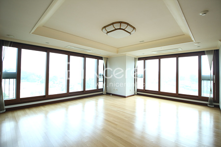 apartment photo