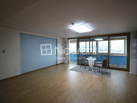 apartment photo