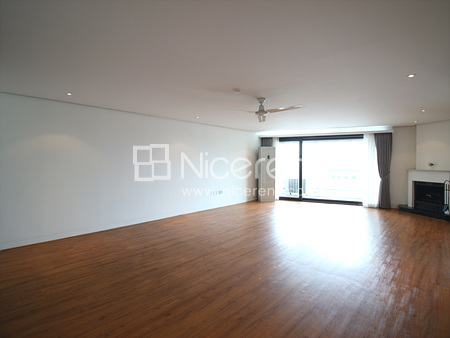 apartment photo