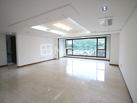 apartment photo