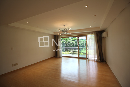 apartment photo