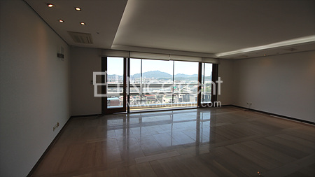 apartment photo