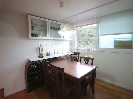 apartment photo