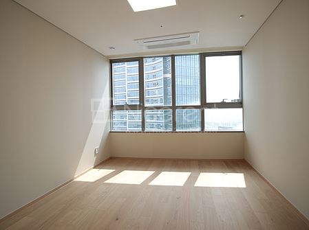 apartment photo