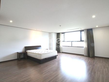 apartment photo