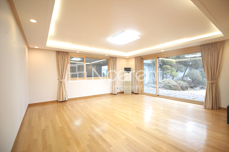 apartment photo