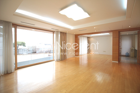 apartment photo
