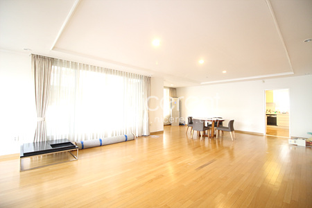 apartment photo